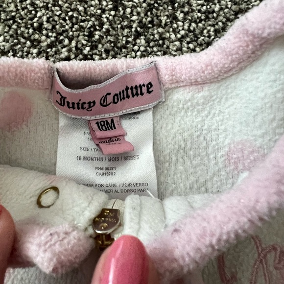 Juicy Couture 18 Month Sleeper - Picture 4 of 8